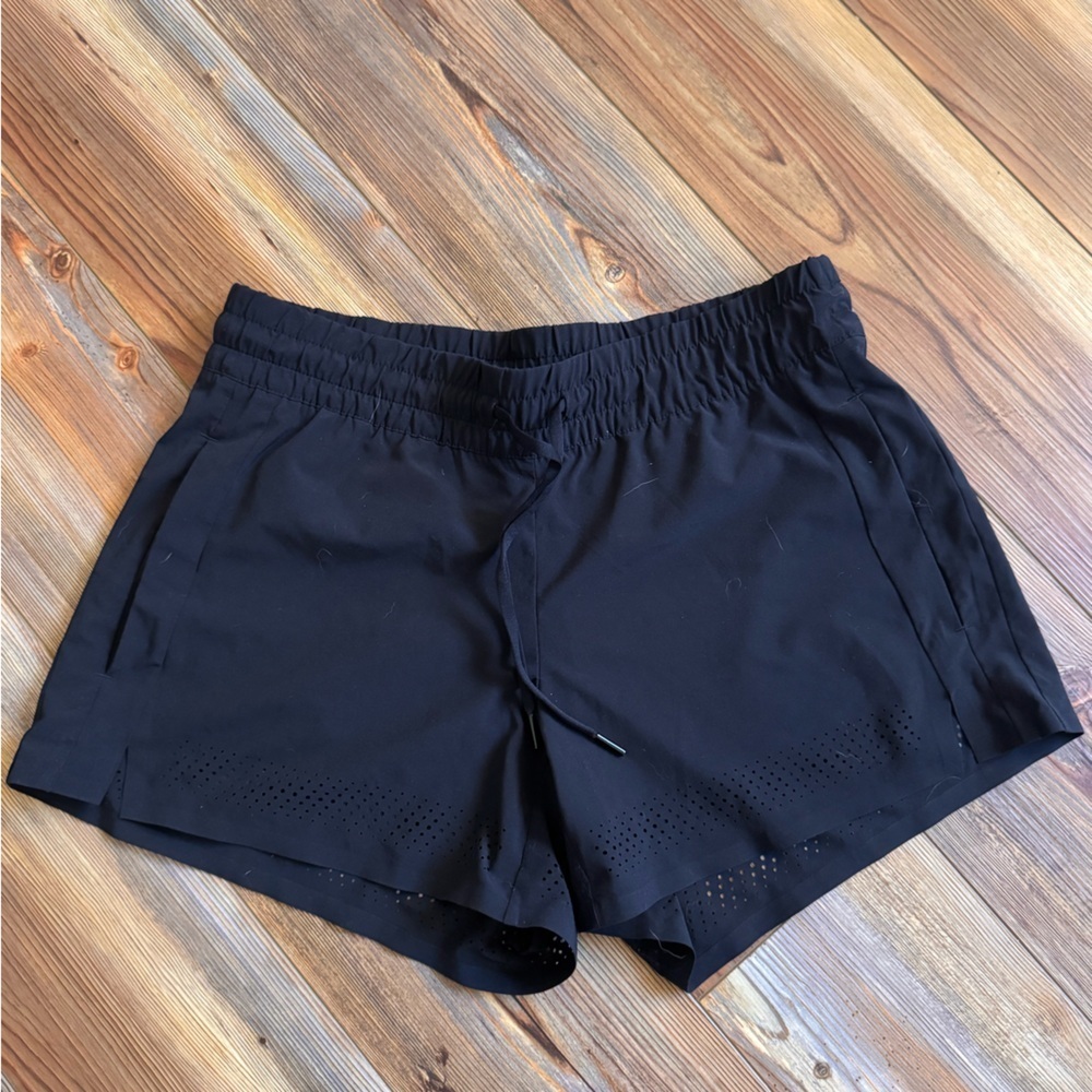 Athleta - Black Women's Athletic Shorts size 4
